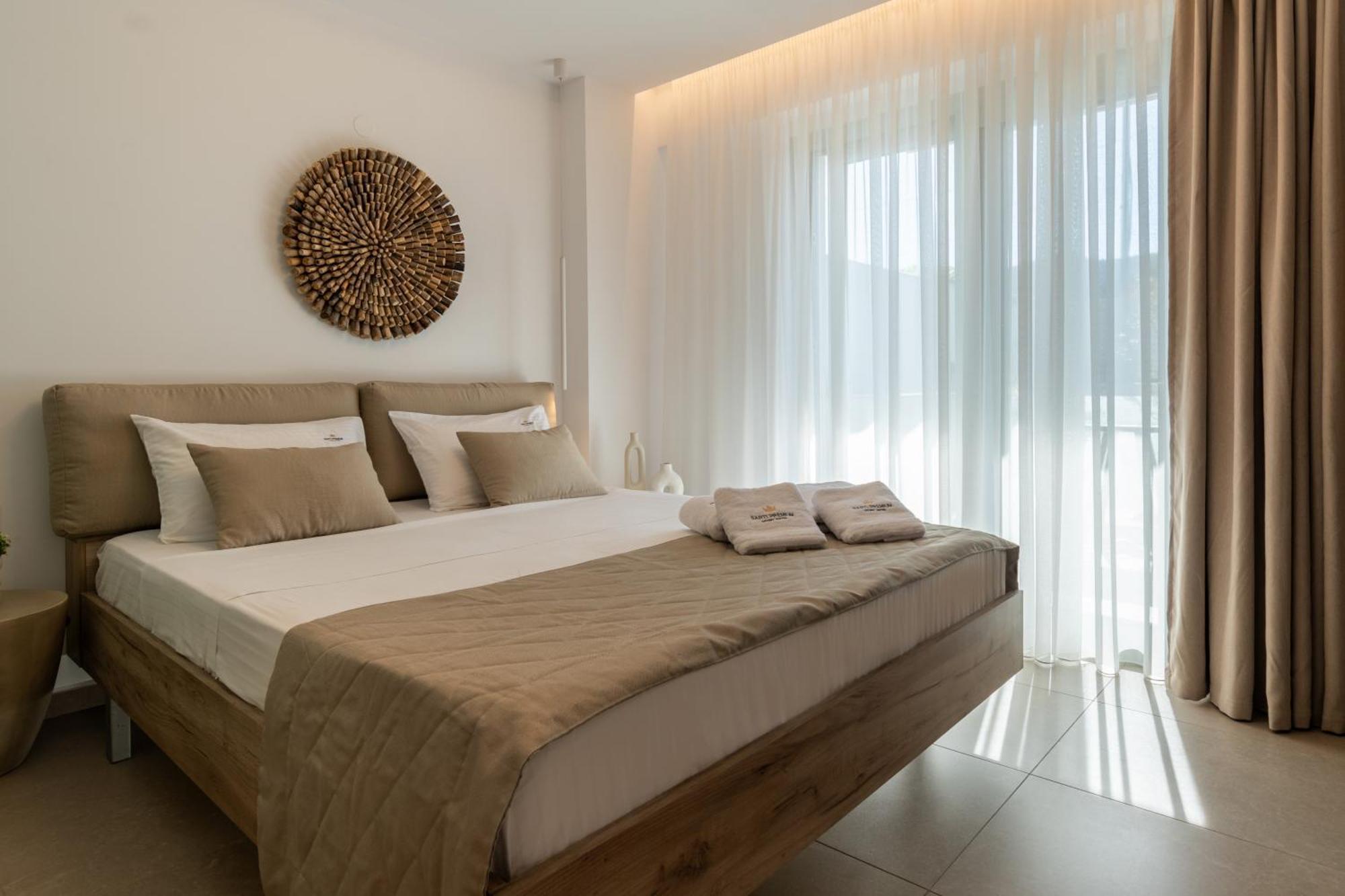 Sarti Premium Suites Екстериор снимка