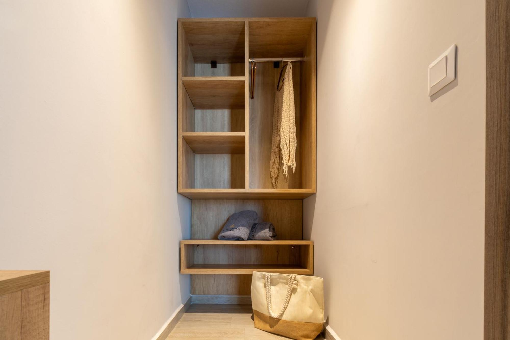 Sarti Premium Suites Екстериор снимка